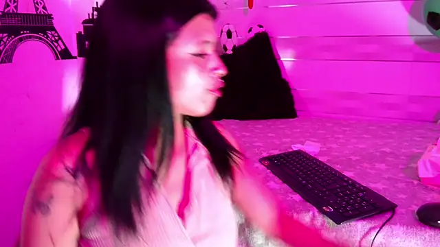 petite coral online show from July 1, 2:45 am