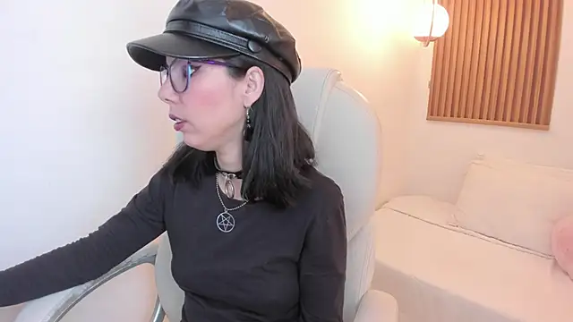 Snapshot of Nebula_Soul chatting on October 18, 12:51 pm Nebula Soul online show from October 18, 12:51 pm