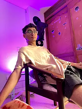 gsusss feet online show from November 24, 5:35 pm