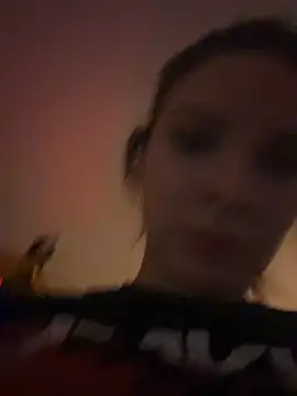 kinkysarahx online show from January 11, 5:31 pm