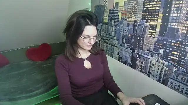 kinkysarahx online show from February 17, 3:20 pm