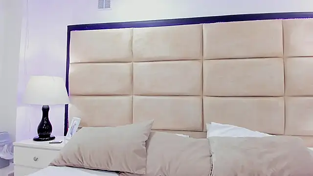 AnnyeWatson online show from October 21, 12:48 pm