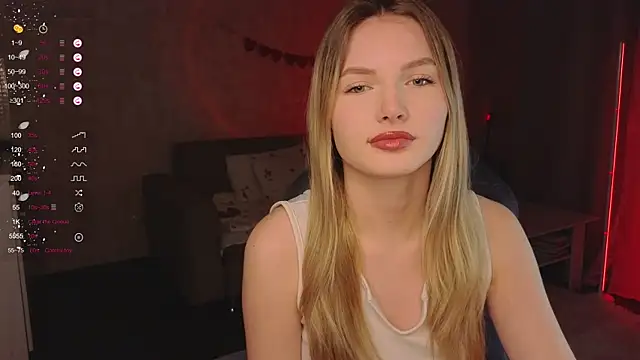 EvelynSin online show from December 16, 11:58 am