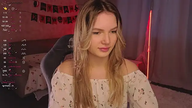 EvelynSin online show from October 31, 10:34 am