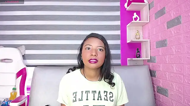 Zoe Rider online show from November 30, 12:39 pm