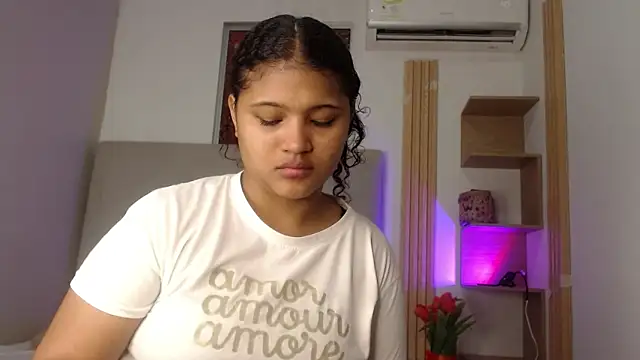 miel alisha online show from February 12, 12:05 pm