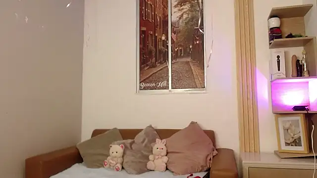 Snapshot of miel_alisha chatting on June 11, 12:24 pm miel alisha online show from June 11, 12:24 pm