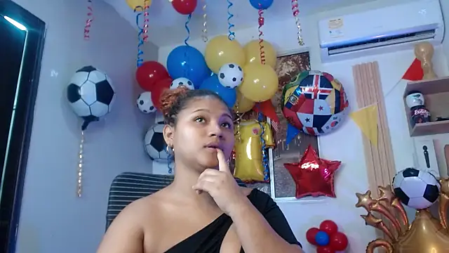 Snapshot of miel_alisha chatting on June 12, 2:37 pm miel alisha online show from June 12, 2:37 pm