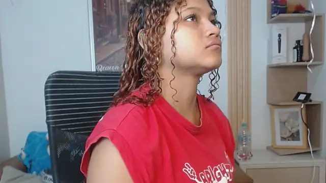 Snapshot of miel_alisha chatting on June 7, 12:54 pm miel alisha online show from June 7, 12:54 pm