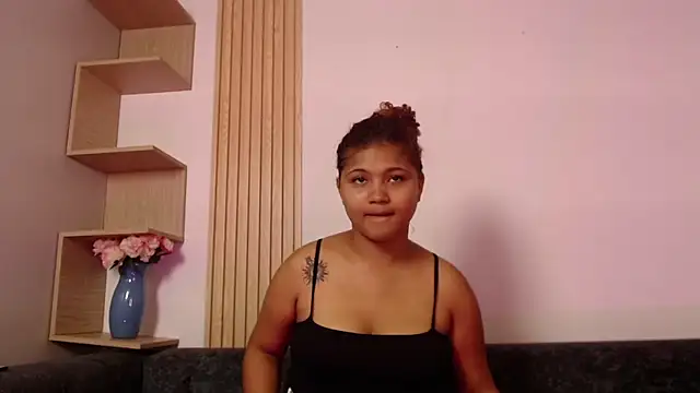 miel alisha online show from April 4, 1:28 pm