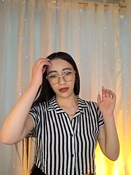 Snapshot of GabbieHill chatting on October 29, 7:13 pm GabbieHill online show from October 29, 7:13 pm