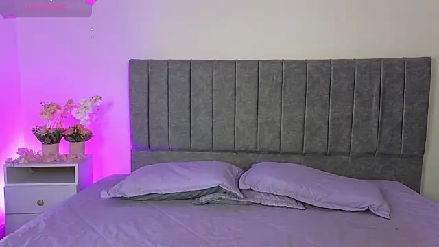 Snapshot of GabbieHill chatting on October 22, 7:46 pm GabbieHill online show from October 22, 7:46 pm