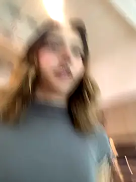 MiaaCute- online show from December 14, 3:39 pm