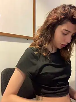 Snapshot of MiaaCute- chatting on April 28, 10:14 pm MiaaCute- online show from April 28, 10:14 pm
