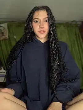 MiaaCute- online show from November 6, 9:46 am