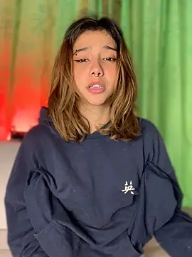 MiaaCute- online show from October 22, 9:03 pm