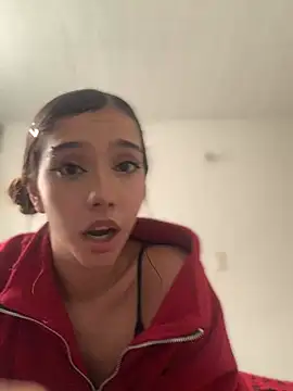 MiaaCute- online show from March 4, 9:22 pm