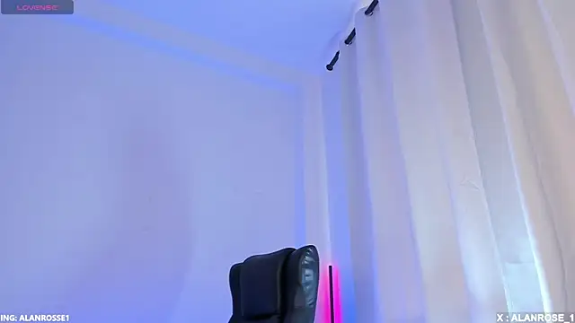 AlanRose01 online show from November 12, 1:37 pm