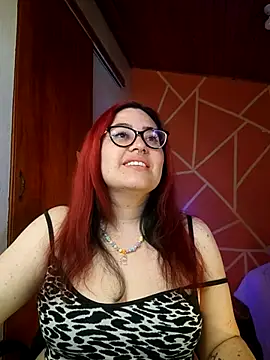 Snapshot of Violetafetish-dirty chatting on March 14, 3:59 am Violetafetish-dirty online show from March 14, 3:59 am