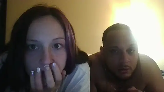 Snapshot of magsxo23 chatting on October 20, 3:30 am magsxo23 online show from October 20, 3:30 am