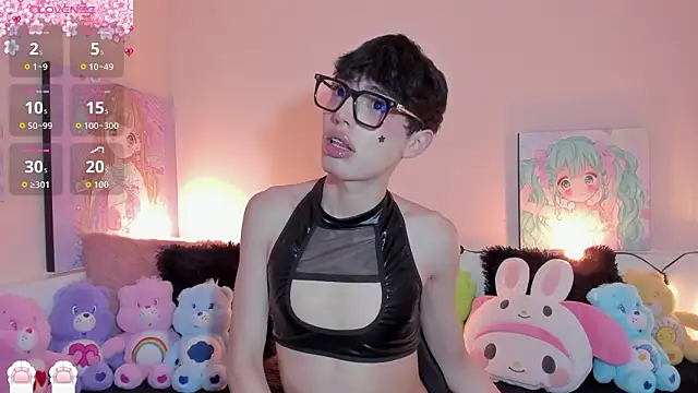 Strawberry Kitty  online show from February 16, 4:22 am