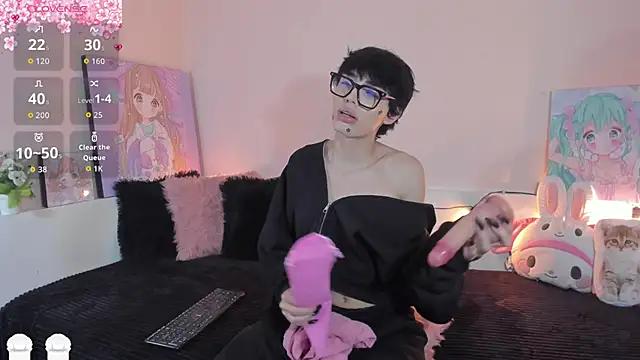 Strawberry Kitty  online show from January 11, 3:57 am