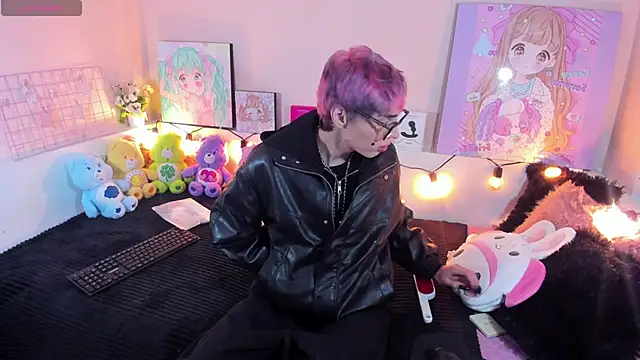 Strawberry Kitty  online show from November 29, 4:01 am