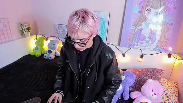 Strawberry Kitty  online show from November 15, 4:16 am