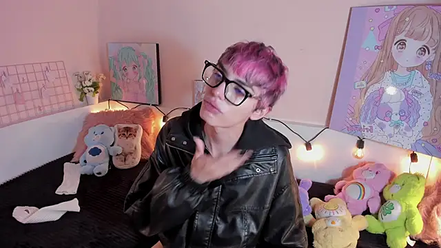 Strawberry Kitty  online show from November 22, 4:11 am