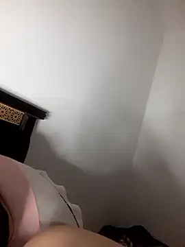 Fofa 9ahbona online show from January 5, 5:27 pm