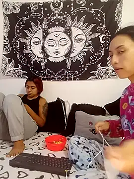 emily n abby online show from February 11, 1:22 pm