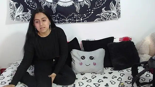 Snapshot of emily_n_abby chatting on October 23, 2:16 pm emily n abby online show from October 23, 2:16 pm