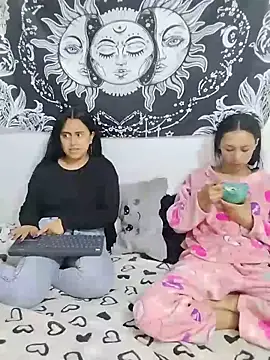 Snapshot of emily_n_abby chatting on June 9, 1:12 pm emily n abby online show from June 9, 1:12 pm