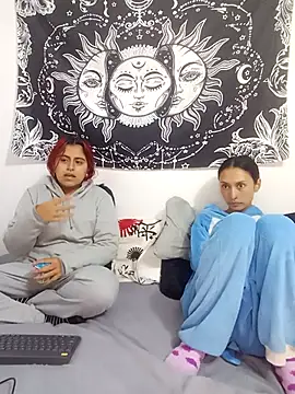 emily n abby online show from February 5, 1:07 pm