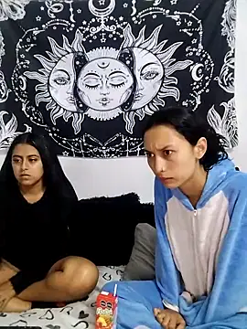 emily n abby online show from April 14, 12:32 pm