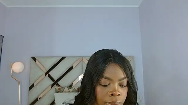 Snapshot of Maiacharris_ chatting on June 14, 1:12 pm Maiacharris online show from June 14, 1:12 pm