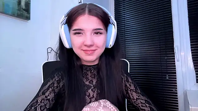 HanaMantanaDell online show from March 23, 5:13 pm