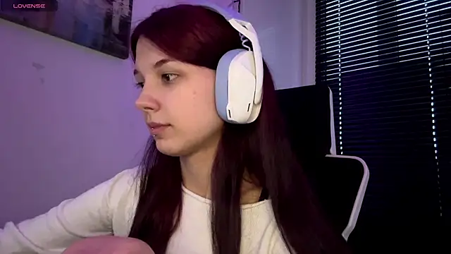 HanaMantanaDell online show from April 10, 2:57 pm