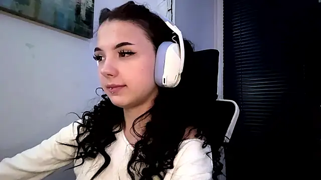 HanaMantanaDell online show from March 24, 3:01 pm