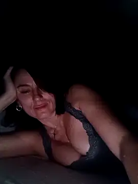 Luna 7777 online show from April 8, 10:00 pm