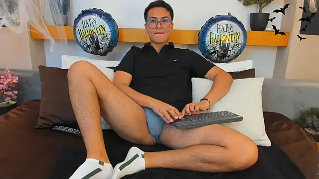 JohnBelRose online show from October 21, 8:41 pm