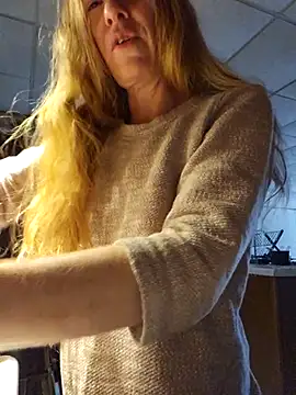 embershines online show from February 26, 6:30 pm