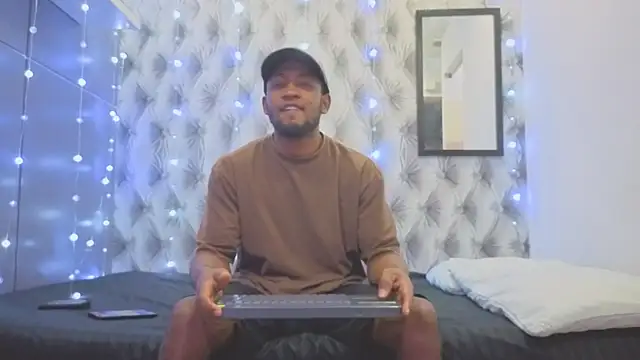 Stevenbrand online show from December 15, 6:47 pm