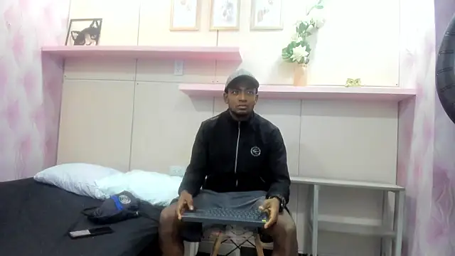 Stevenbrand online show from November 21, 10:58 am