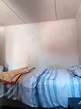 Snapshot of Roronae chatting on October 25, 9:19 am Roronae online show from October 25, 9:19 am