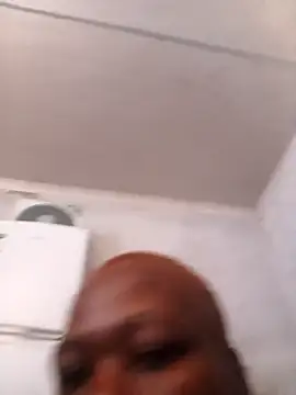 Snapshot of Roronae chatting on November 12, 9:57 am Roronae online show from November 12, 9:57 am