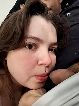 Snapshot of _Rachel_18 chatting on December 21, 7:37 pm Rachel 18 online show from December 21, 7:37 pm