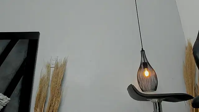 Amelia Brixton online show from December 14, 8:09 am