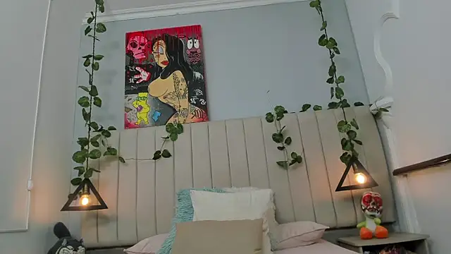 Snapshot of Amelia_Brixton chatting on February 4, 4:07 am Amelia Brixton online show from February 4, 4:07 am