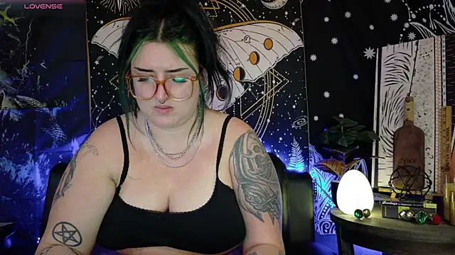 ImKatMeow online show from April 2, 8:37 pm